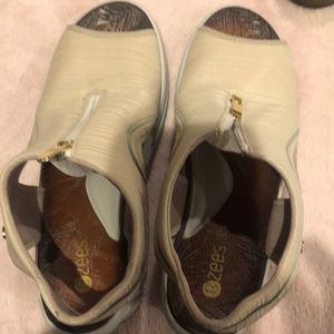 Canvas beige Bzees size 10m